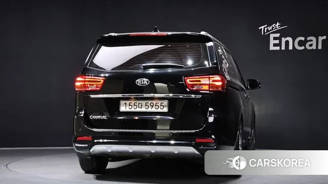 Kia The New Carnival id 3454914 из Кореи 14