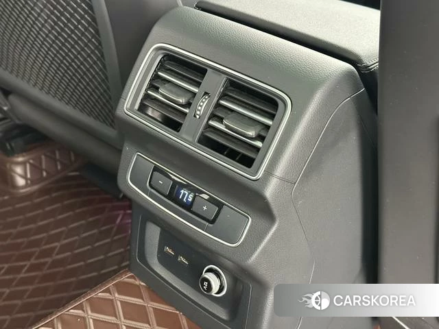 Audi Q5L id 4358969 из Китая 15