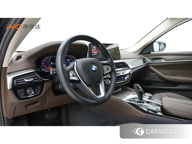 BMW 5 series 2022 Черный из Китая, фото 4