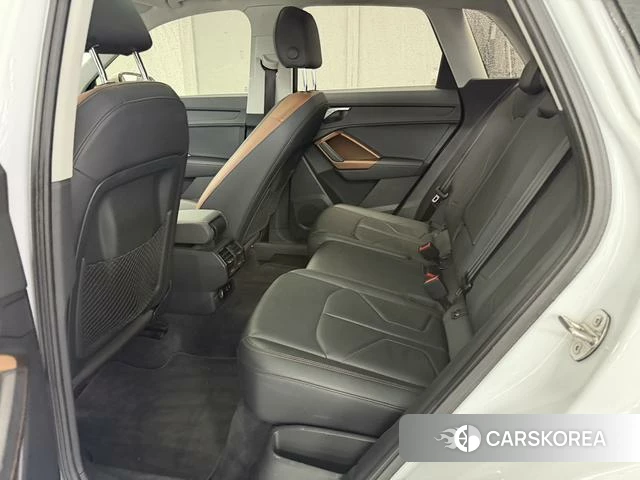 Audi Q3 2022 Белый из Китая, фото 6