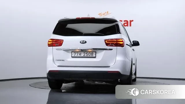 Kia The New Carnival id 3243613 из Кореи 14