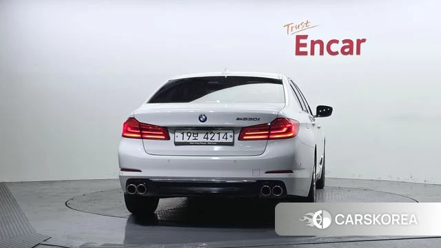BMW 5 Series (G30) id 4530818 из Кореи 14