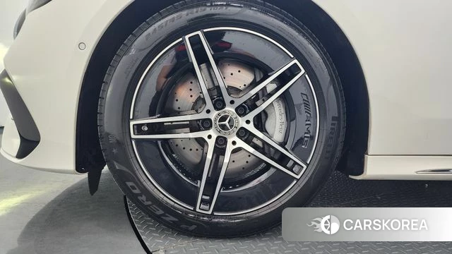 Mercedes-Benz E-Class W214 id 4791835 из Кореи 27