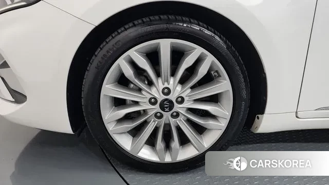 Kia K7 Premier Hybrid id 3336037 из Кореи 14