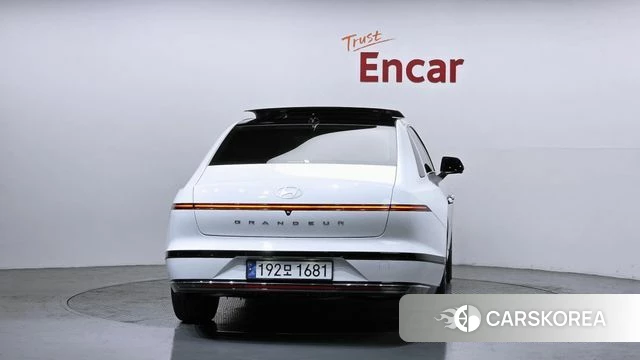 Hyundai Grandeur Hybrid (GN7) id 3826219 из Кореи 14