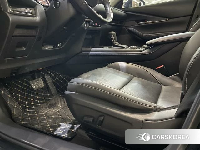 Mazda CX-30 id 4258811 из Китая 18