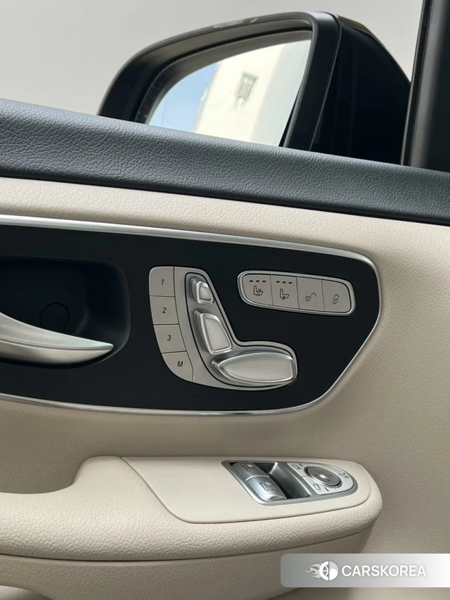 Mercedes-Benz V-class id 4277718 из Китая 10