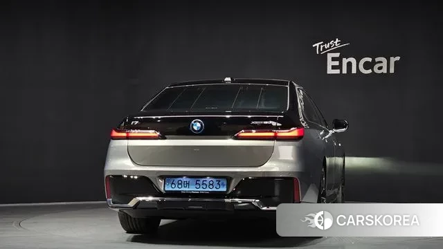 BMW i7 (G70) id 3614747 из Кореи 14