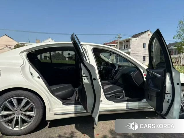 Infiniti Q50L 2023 Белый из Китая, фото 4