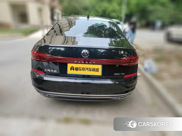 Volkswagen Passat 2023 Черный из Китая, фото 4