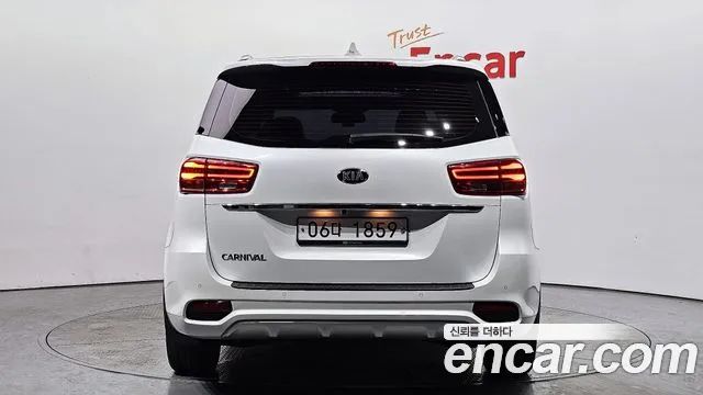 Kia The New Carnival id 2348028 из Кореи 14