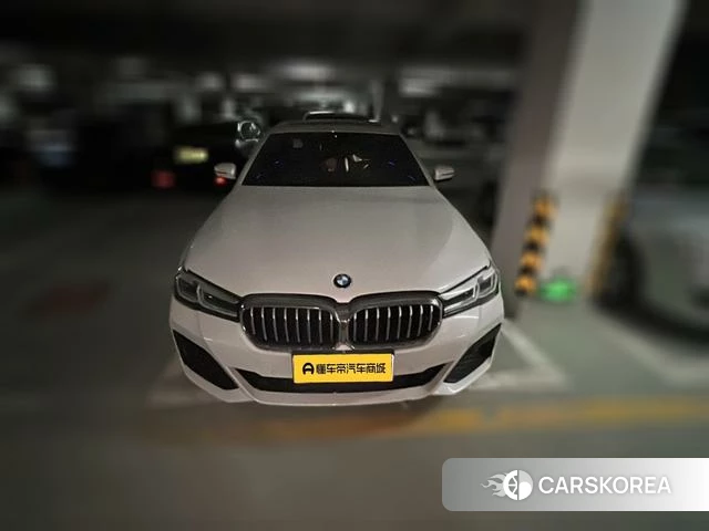 BMW 5 series 2022 Белый из Китая, фото 4