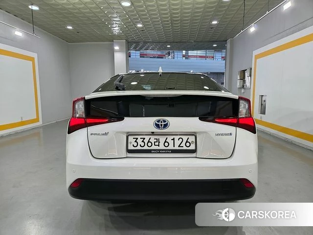 Toyota Prius 4th Generation id 4402997 из Кореи 13
