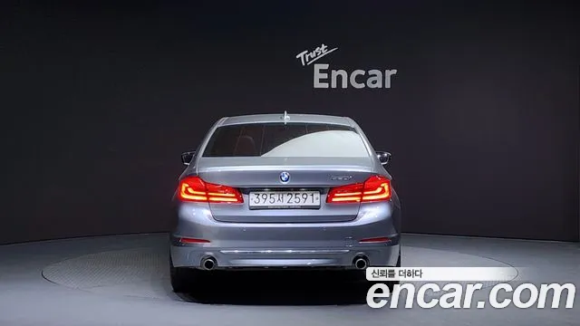 BMW 5 Series (G30) id 2445912 из Кореи 14