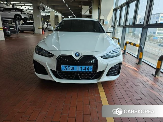 BMW i4 2024 Белый из Кореи, фото 4