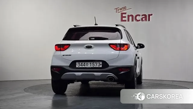 Kia Stonic id 3656940 из Кореи 14