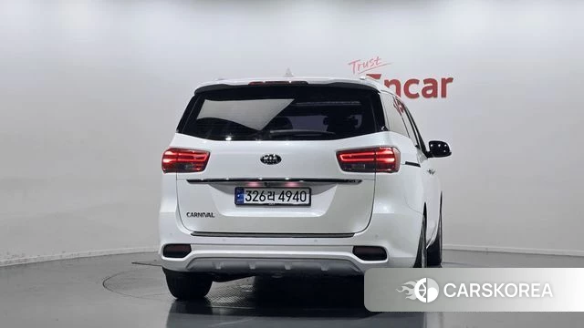 Kia The New Carnival id 4543338 из Кореи 14