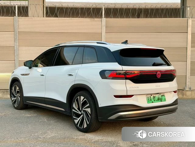 Volkswagen ID.6 X 2022 Белый из Китая, фото 5