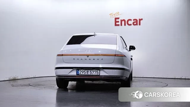 Hyundai Grandeur (GN7) id 3021732 из Кореи 14