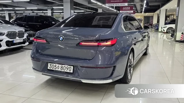 BMW 7 Series (G70) id 3751588 из Кореи 14