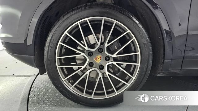 Porsche Cayenne (PO536) id 4410040 из Кореи 32
