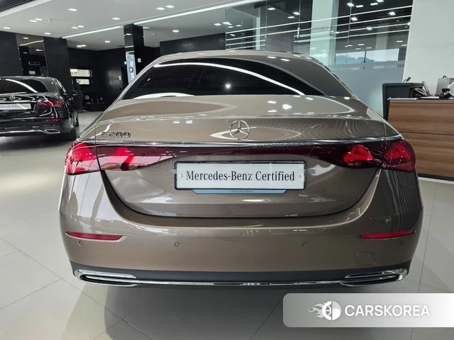 Mercedes-Benz E-Class W214 id 4635106 из Кореи 14