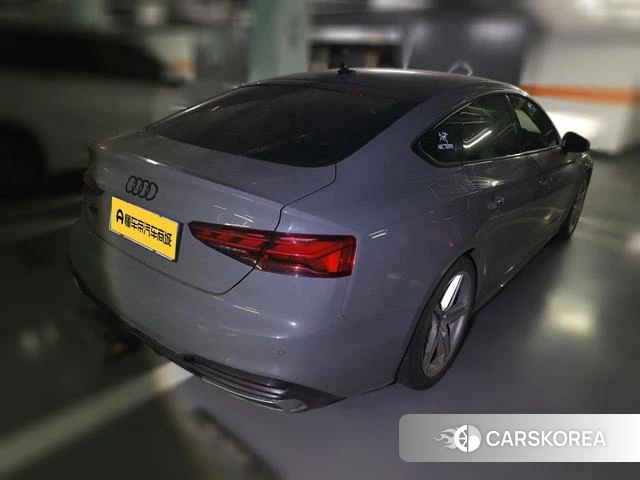 Audi A5 2021 Темно-серый из Китая, фото 4