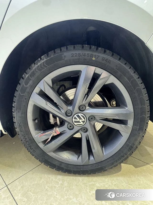 Volkswagen Golf id 4265178 из Китая 18