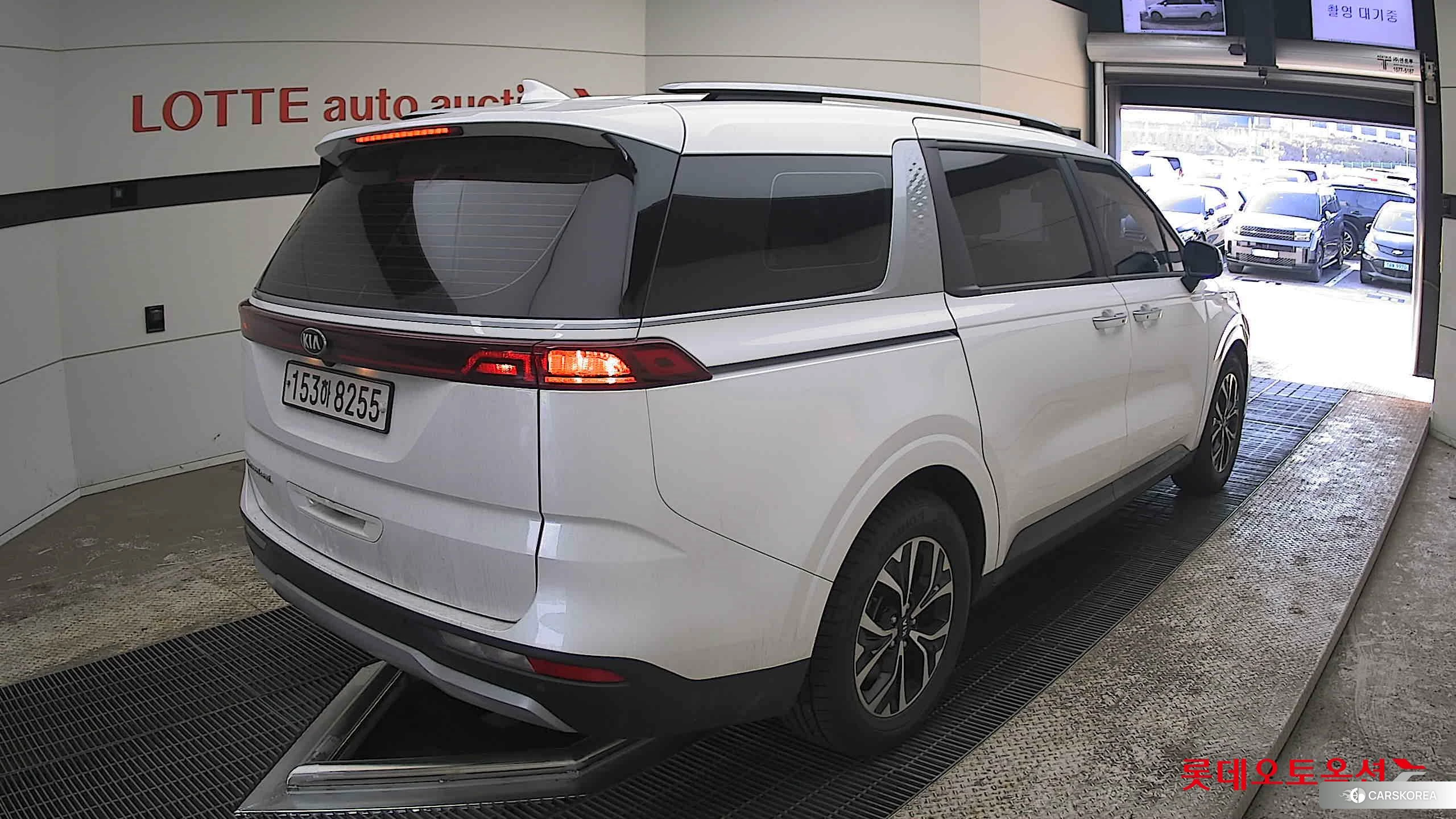 Kia Carnival id 3882160 из Кореи 31