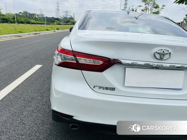 Toyota Camry id 4400030 из Китая 16