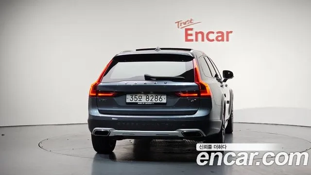 Volvo V90 Cross-Country id 2886624 из Кореи 14