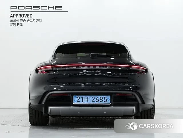 Porsche Taycan id 3739678 из Кореи 14