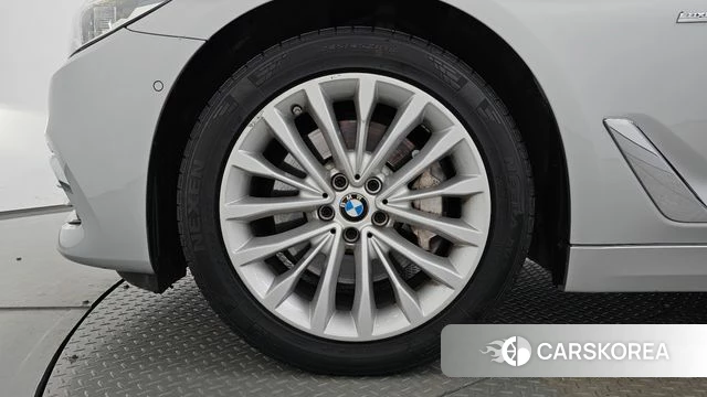 BMW 5 Series (G30) id 4658389 из Кореи 28