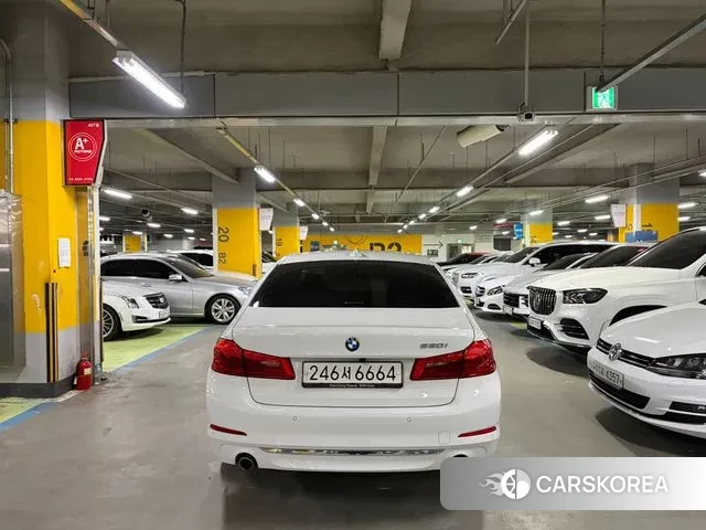 BMW 5 Series (G30) id 3669566 из Кореи 14