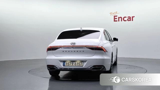 Hyundai The New Grandeur IG Hybrid id 4303446 из Кореи 27