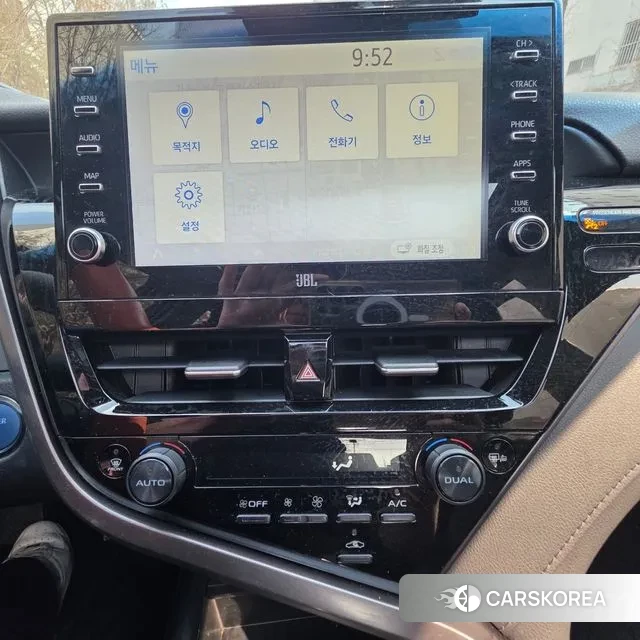 Toyota Camry (XV70) 2022 Белый из Кореи, фото 4