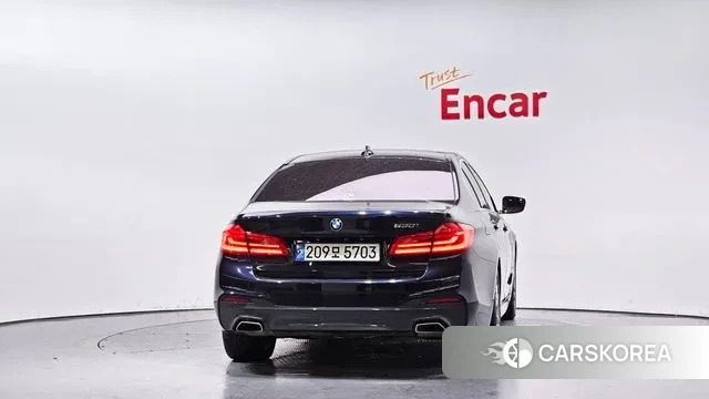 BMW 5 Series (G30) id 3408282 из Кореи 14