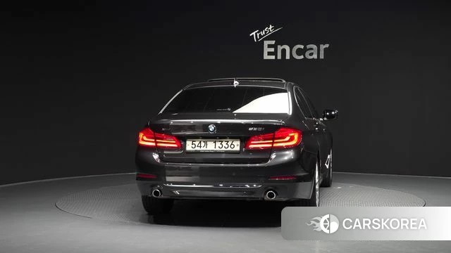 BMW 5 Series (G30) id 4331417 из Кореи 27