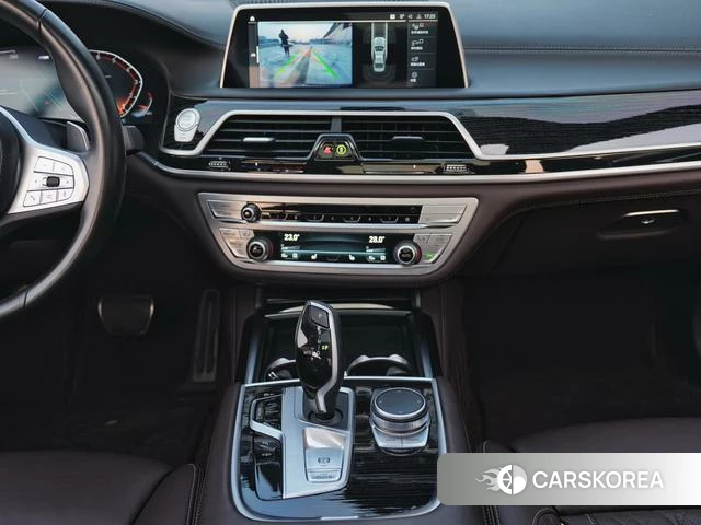 BMW 7 series 2022 Черный из Китая, фото 6