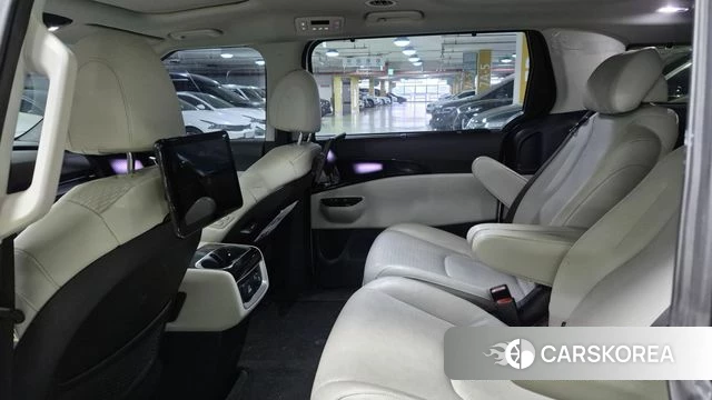 Kia Carnival 4th generation id 4303298 из Кореи 13