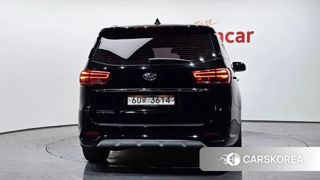 Kia The New Carnival id 3459995 из Кореи 14