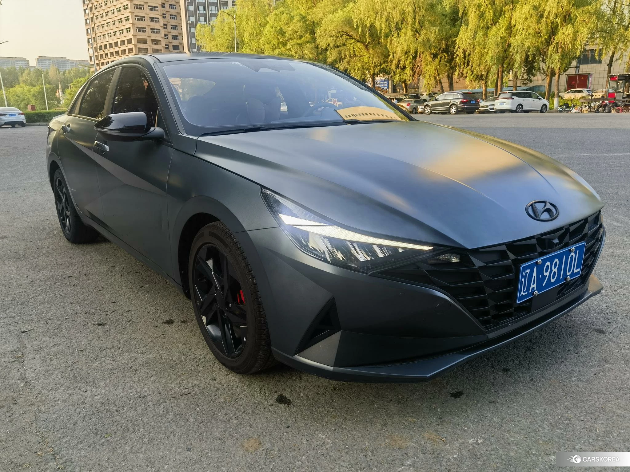 Hyundai Elantra 2022 Темно-серый из Китая, фото 5