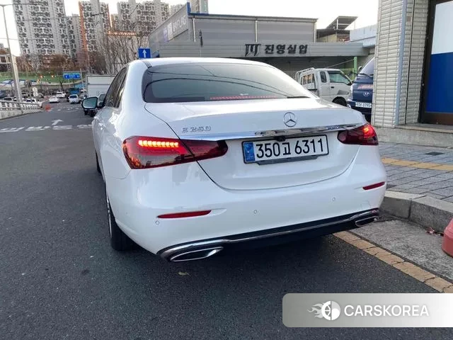 Mercedes-Benz E-Class W213 2021 Белый из Кореи, фото 5