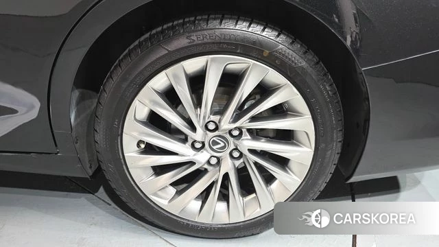 Lexus ES300h 7th generation id 3795974 из Кореи 14