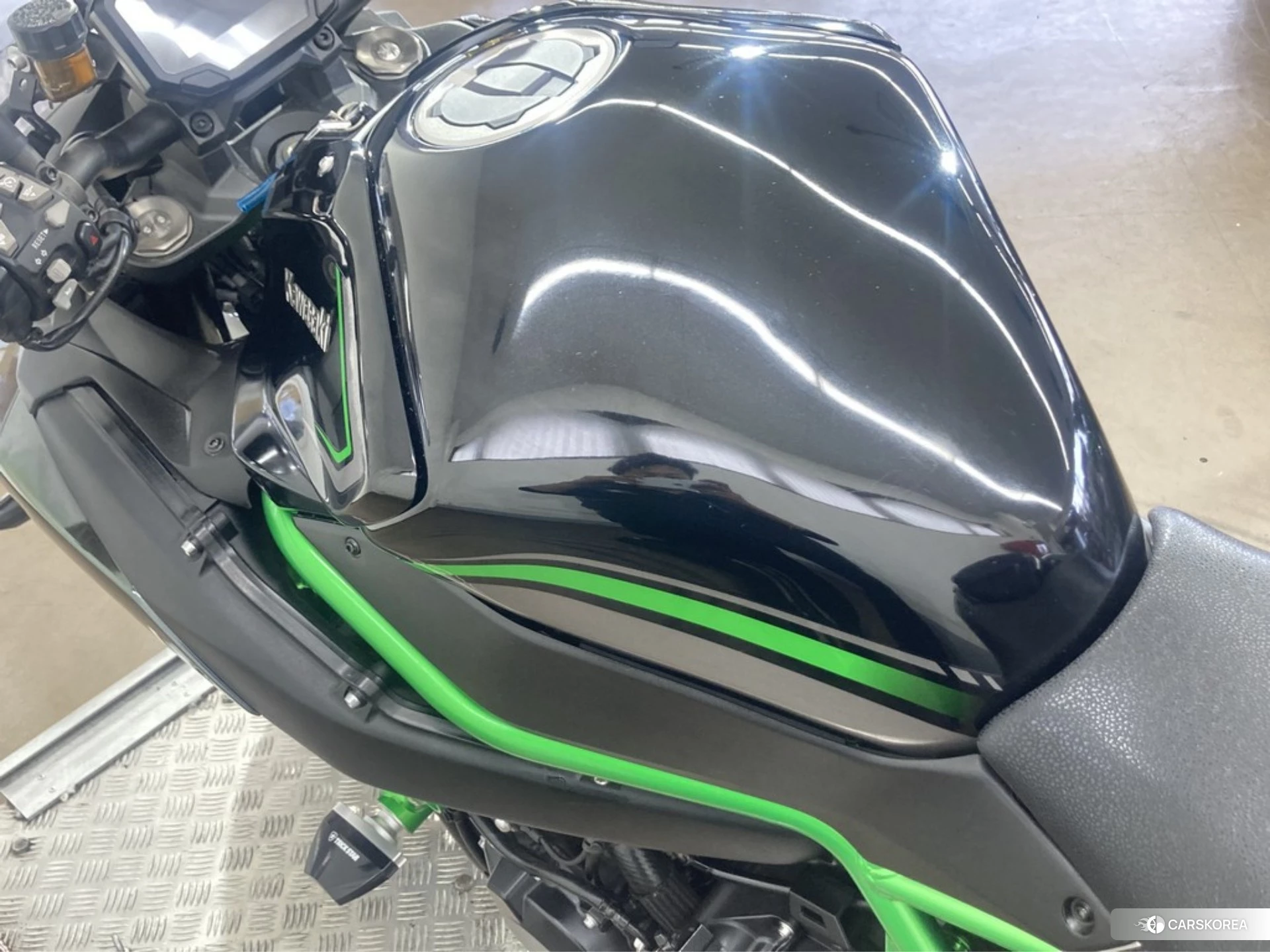 Kawasaki Z H2 id 4192823 из Японии 25