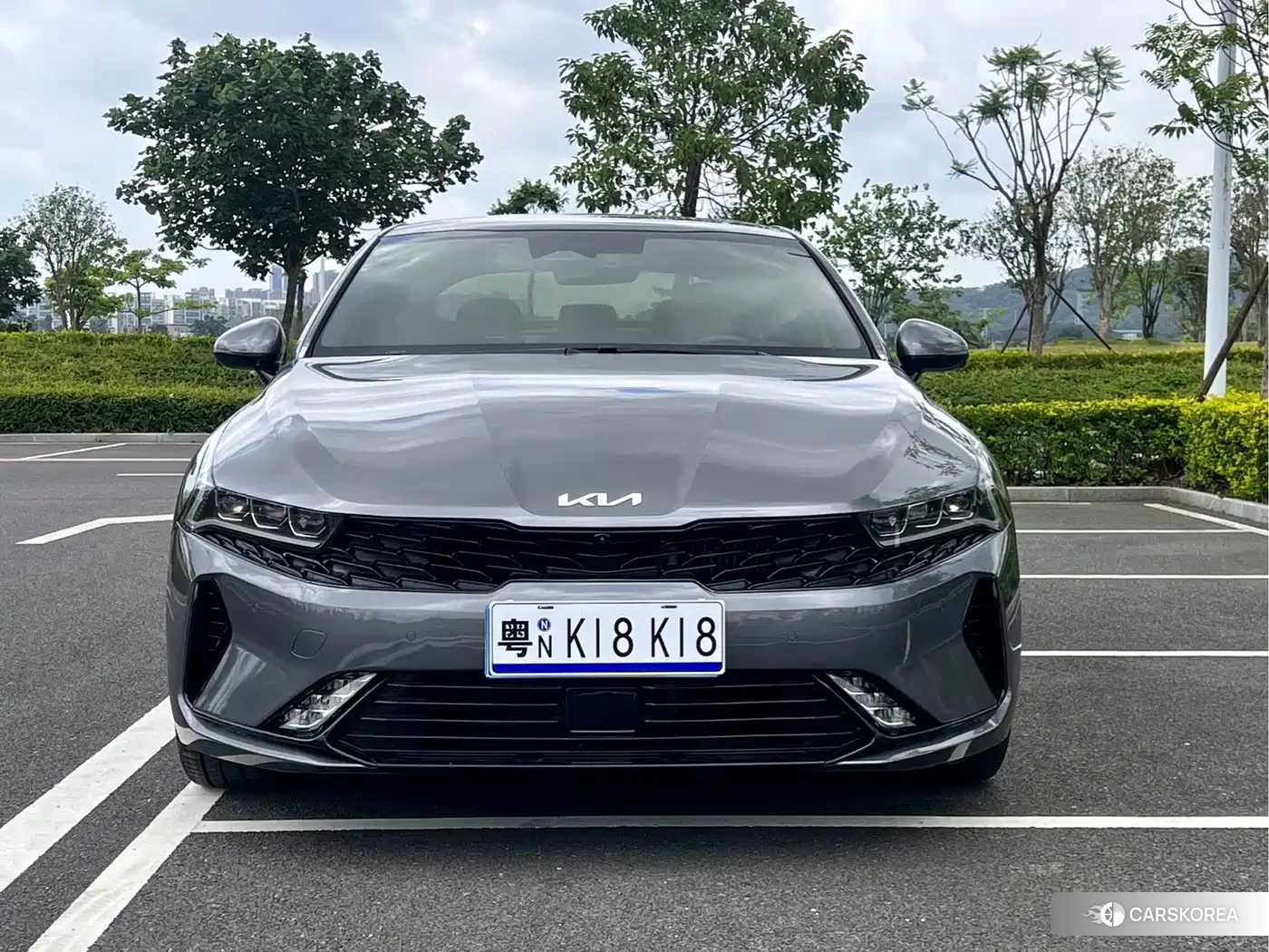 Kia K5 2022 Silver/gray из Китая, фото 4