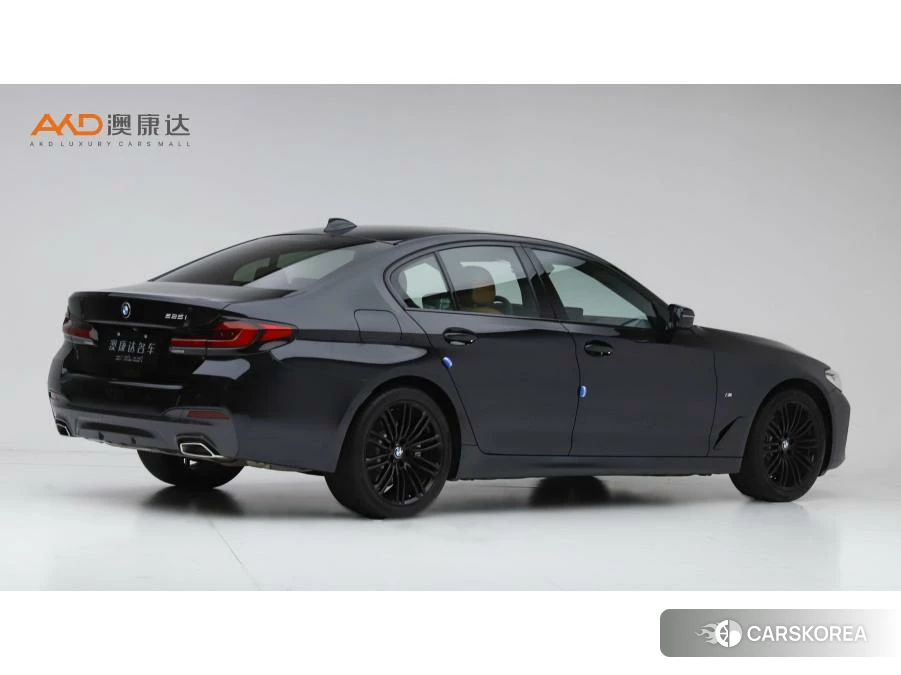 BMW 5 series (imported) 2021 Черный из Китая, фото 4