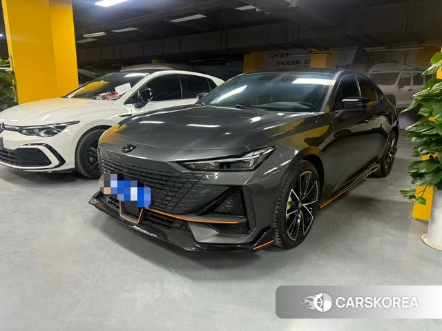 Chang'an UNI-V 2023 Темно-серый из Китая, фото 4
