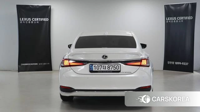 Lexus ES300h 7th generation id 4394560 из Кореи 10
