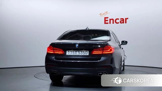 BMW 5 Series (G30) id 3924401 из Кореи 14